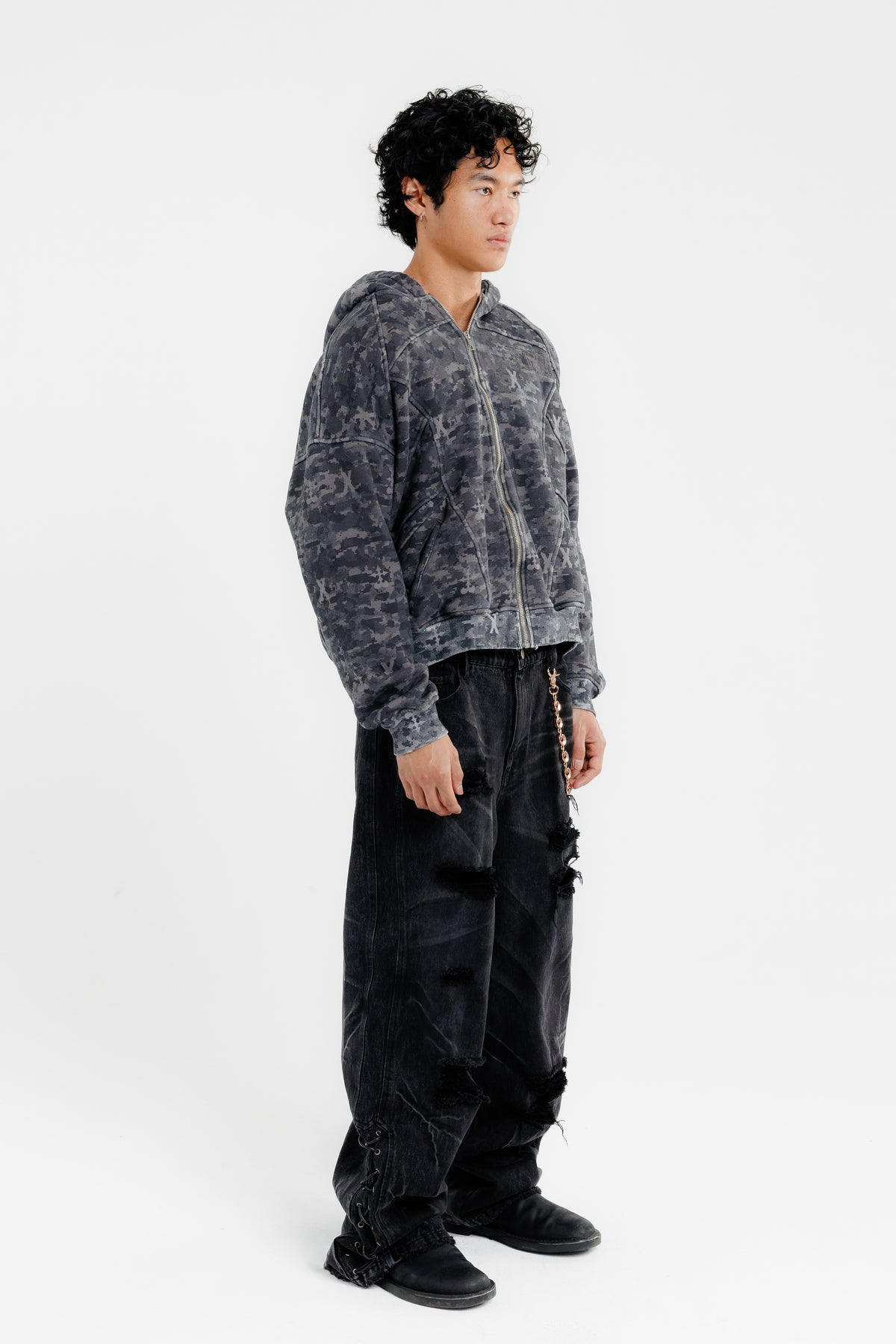 V1 ORG XIII ZIP UP (BLACK CAMO)