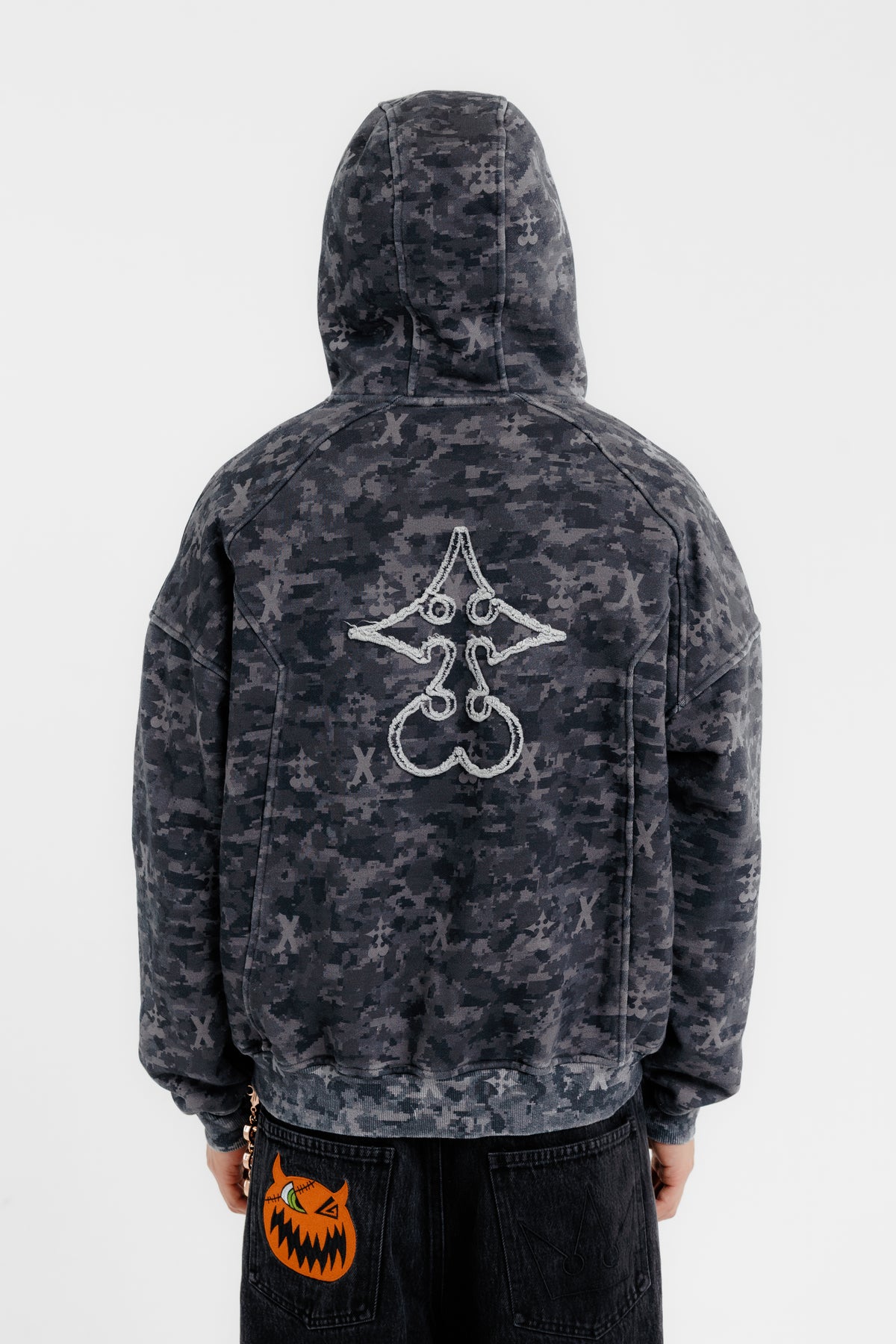 V1 ORG XIII ZIP UP (BLACK CAMO)