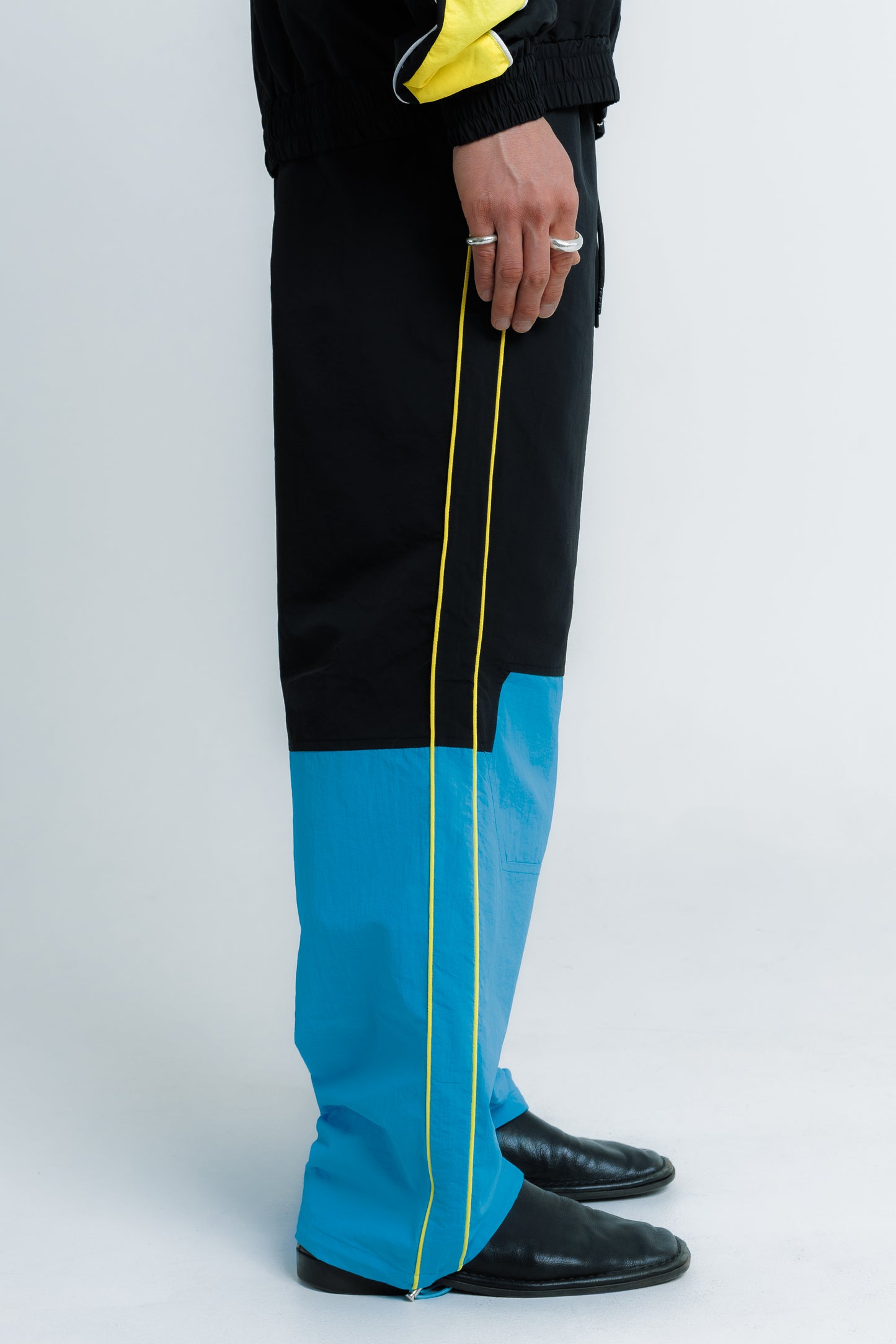 [PREORDER] INV TRACK SWEATS