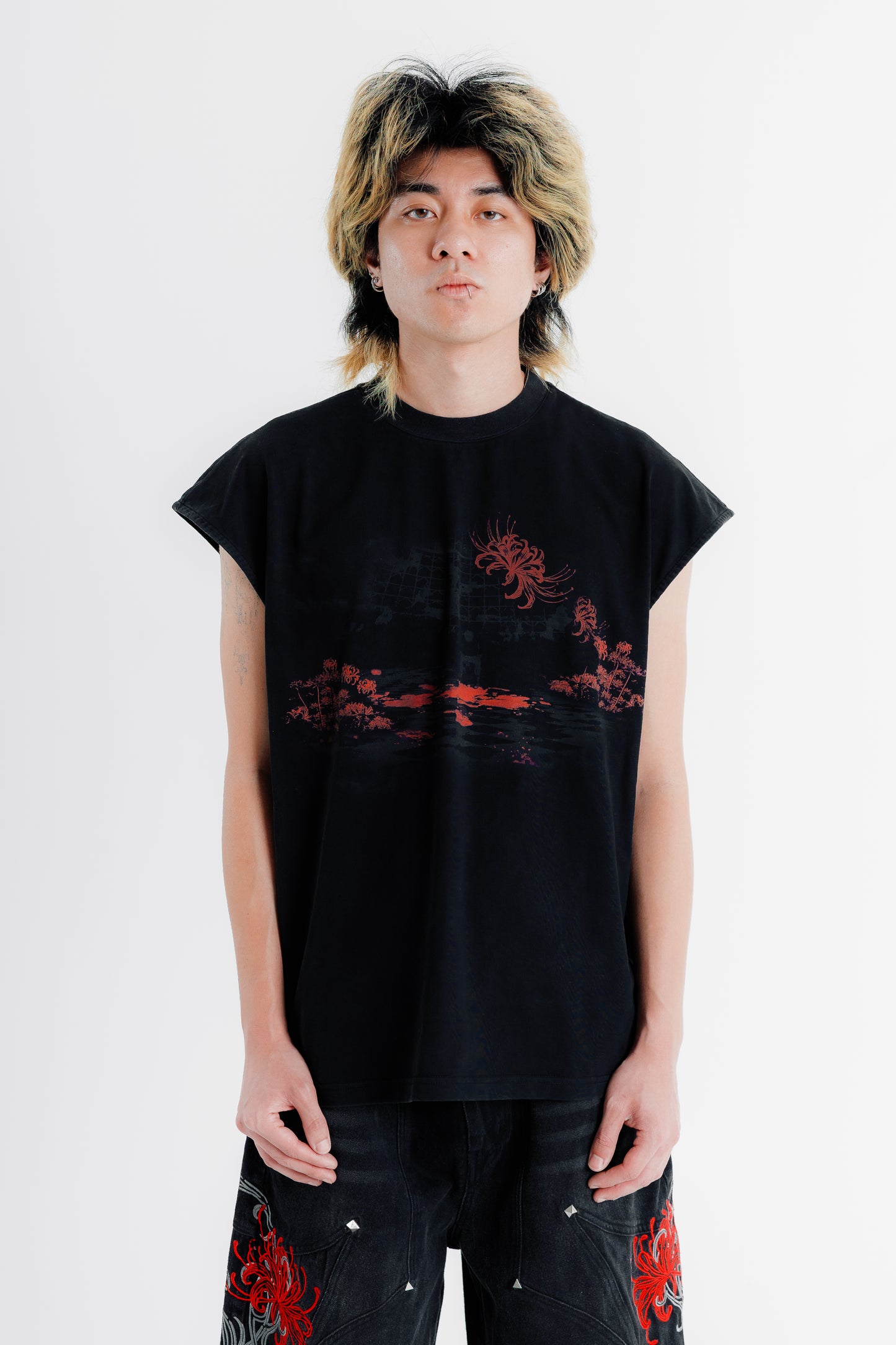 TORTURE ROOM CUT OFF TEE