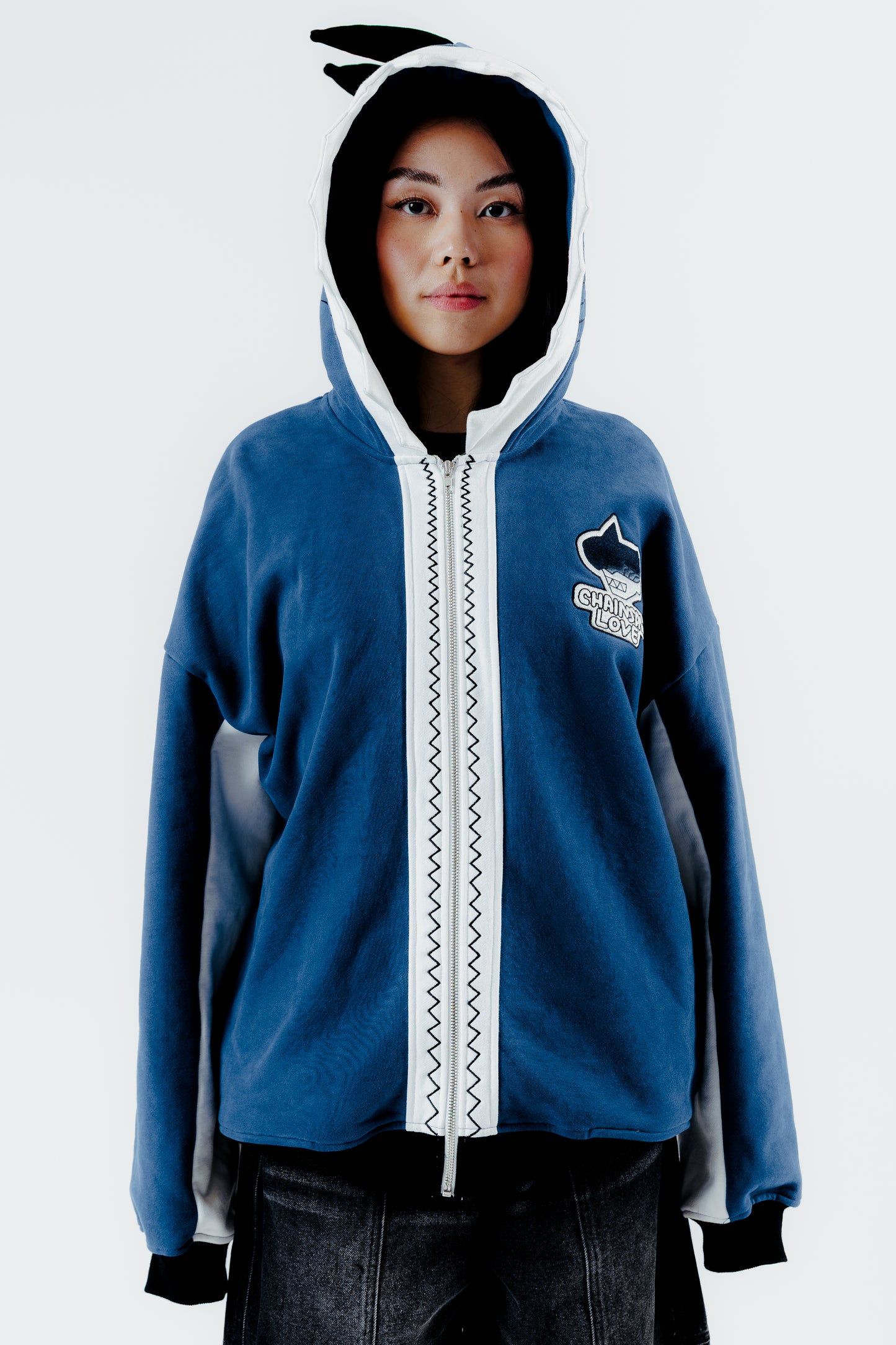 SHARK FIEND ZIP UP