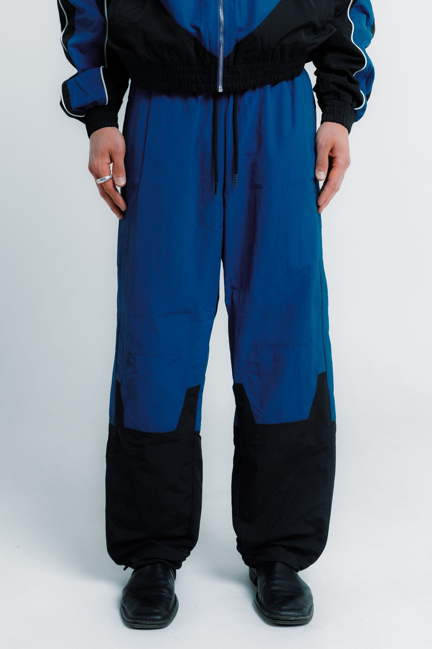 [PREORDER] INV TRACK SWEATS (BLUE)