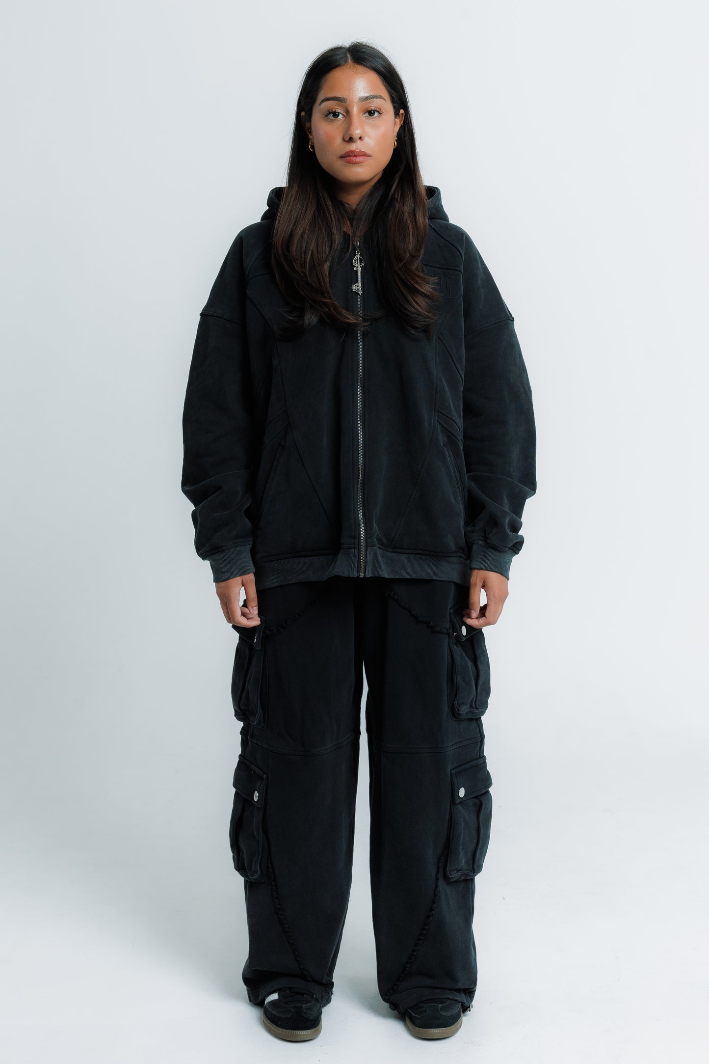 V1 ORG XIII ZIP UP (black)