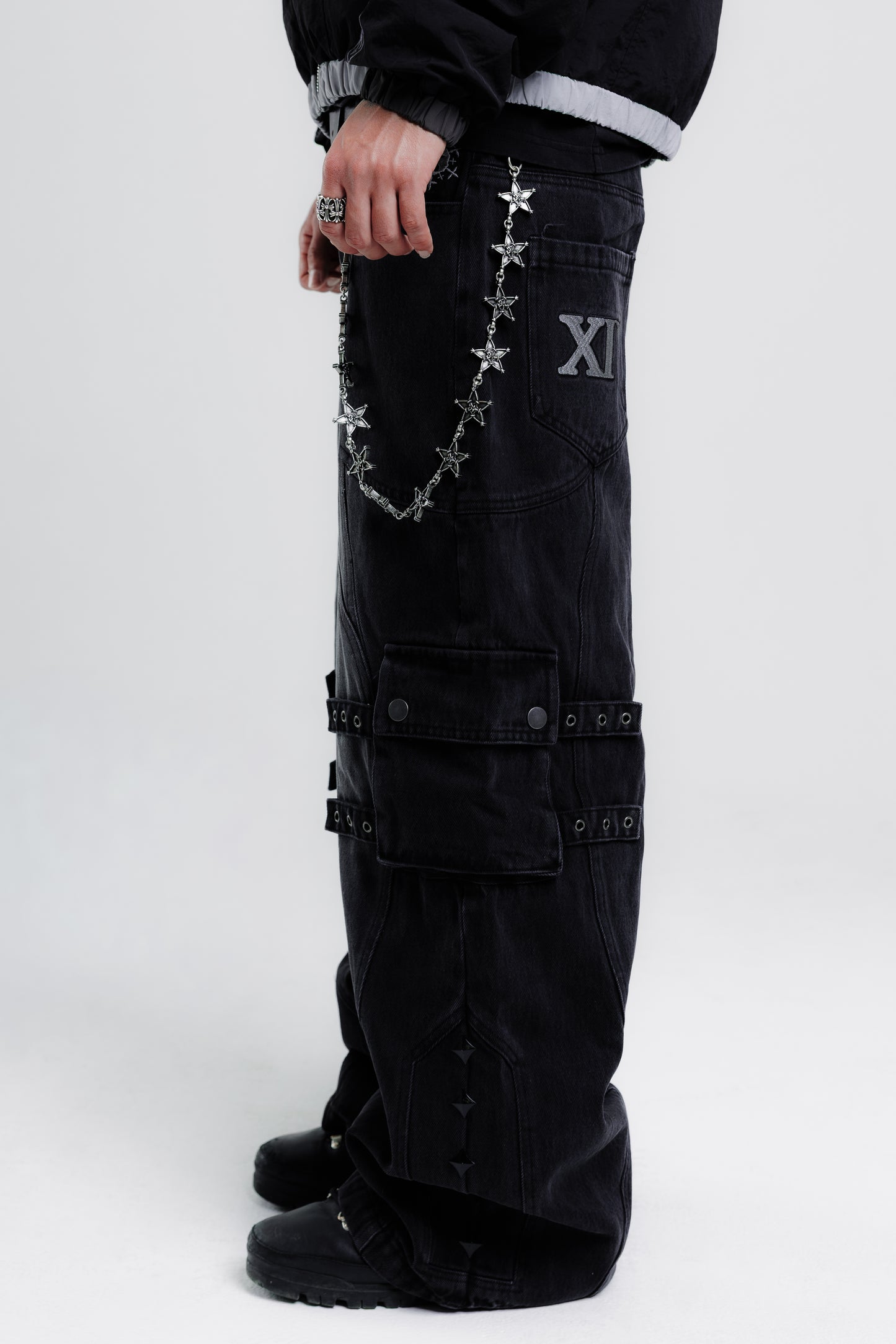 WAYFINDER WALLET CHAIN