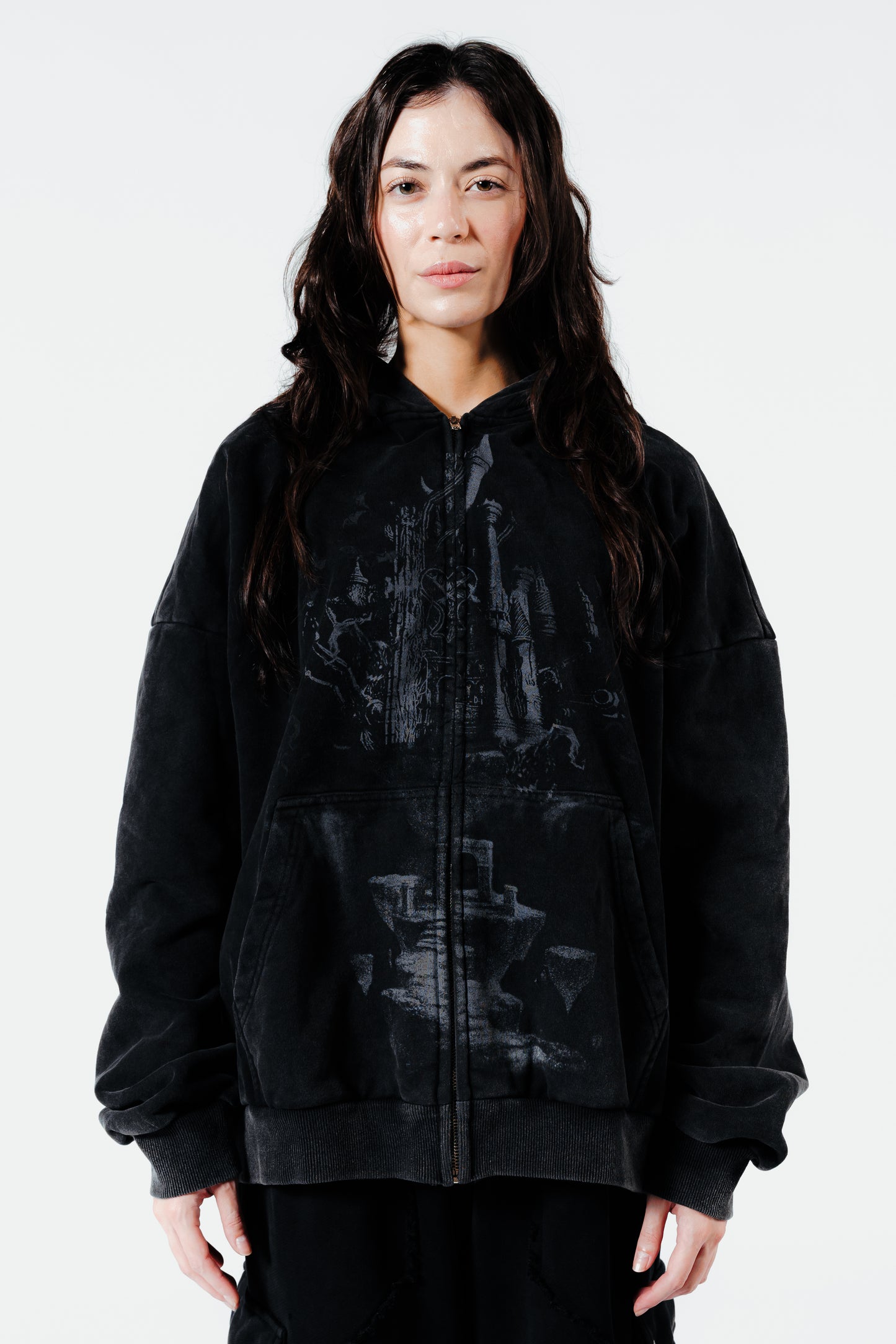 HB CASTLE ZIP UP