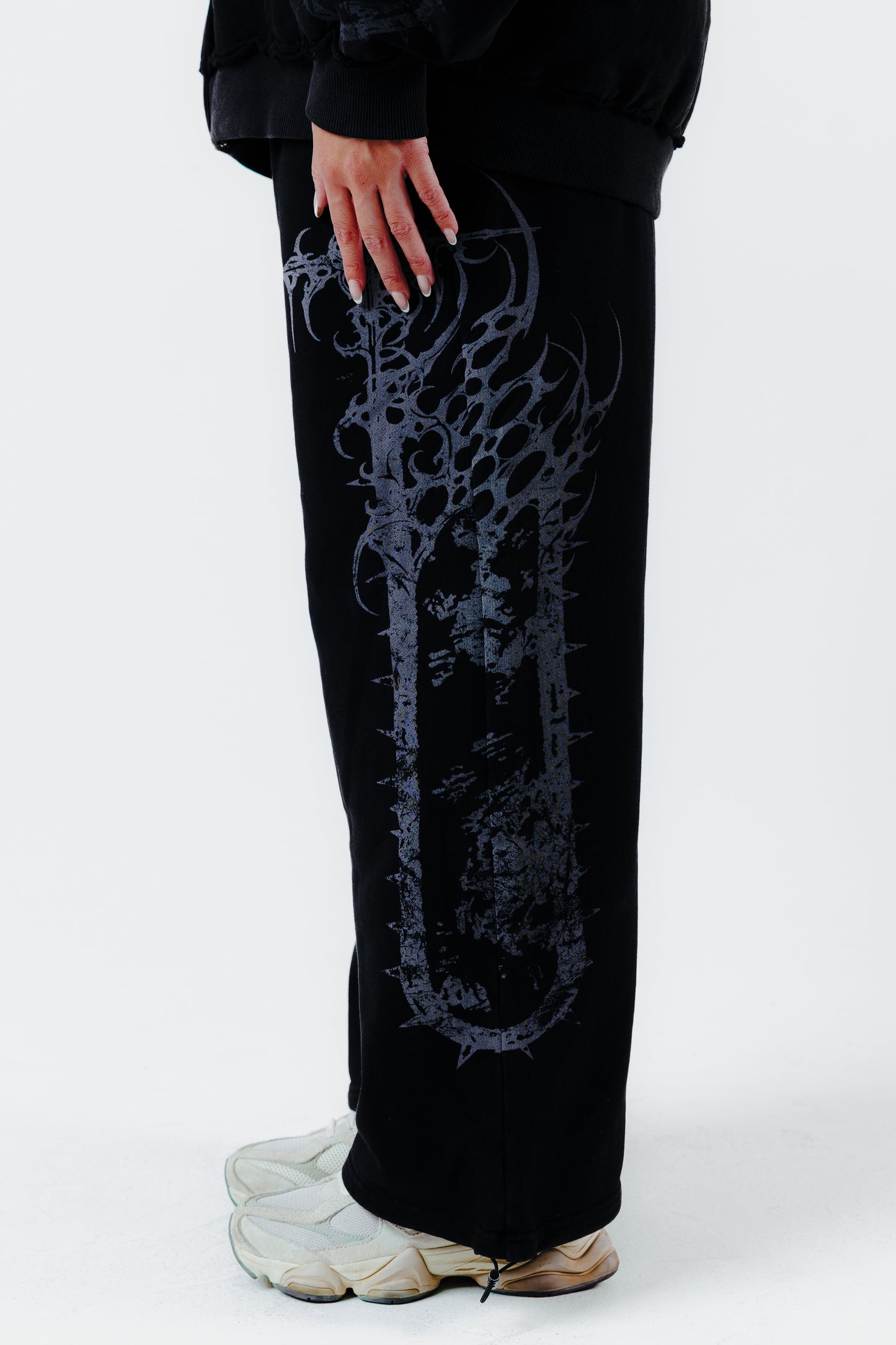 CHAINSAW BLADE SWEATS