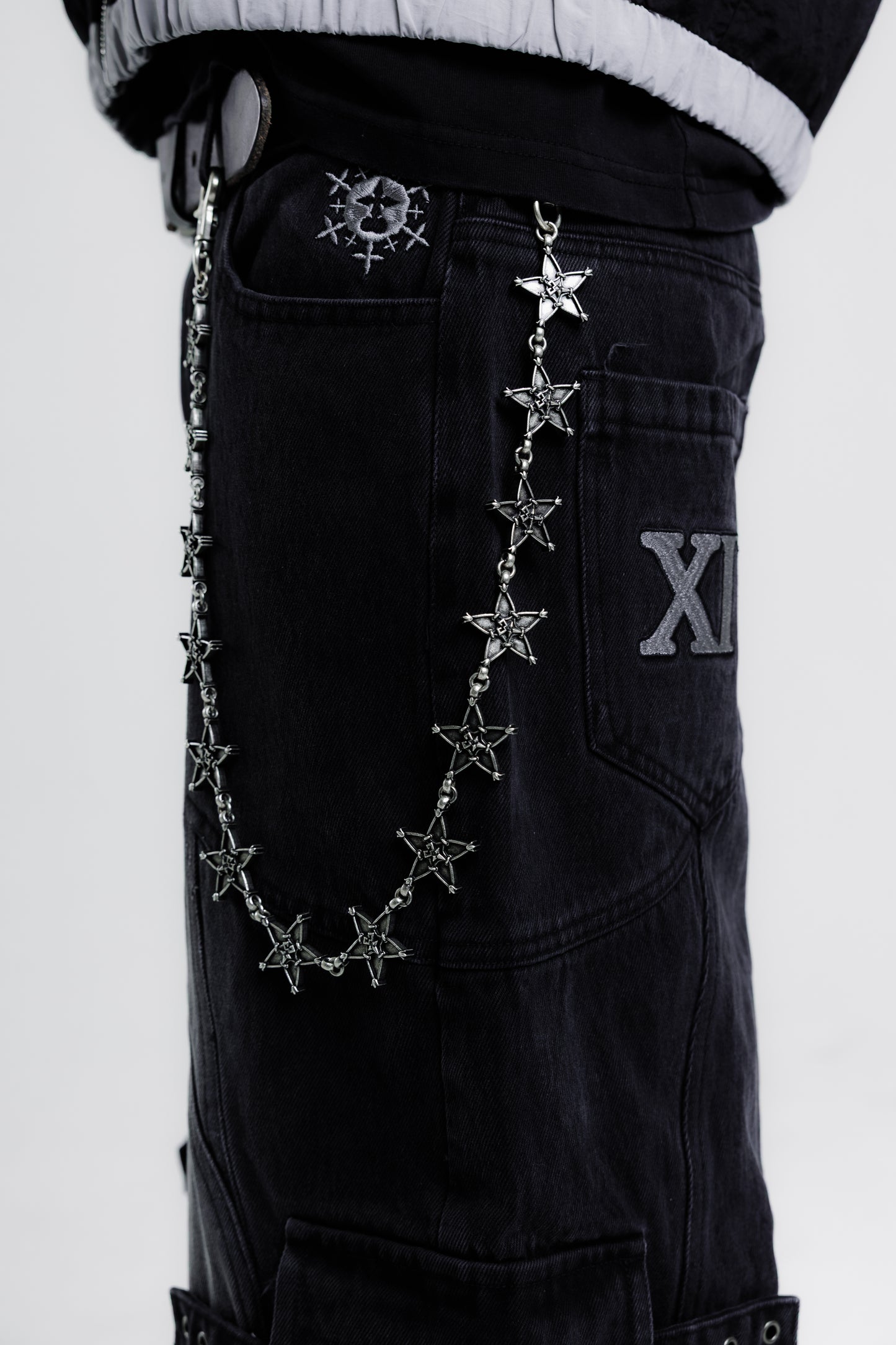 WAYFINDER WALLET CHAIN