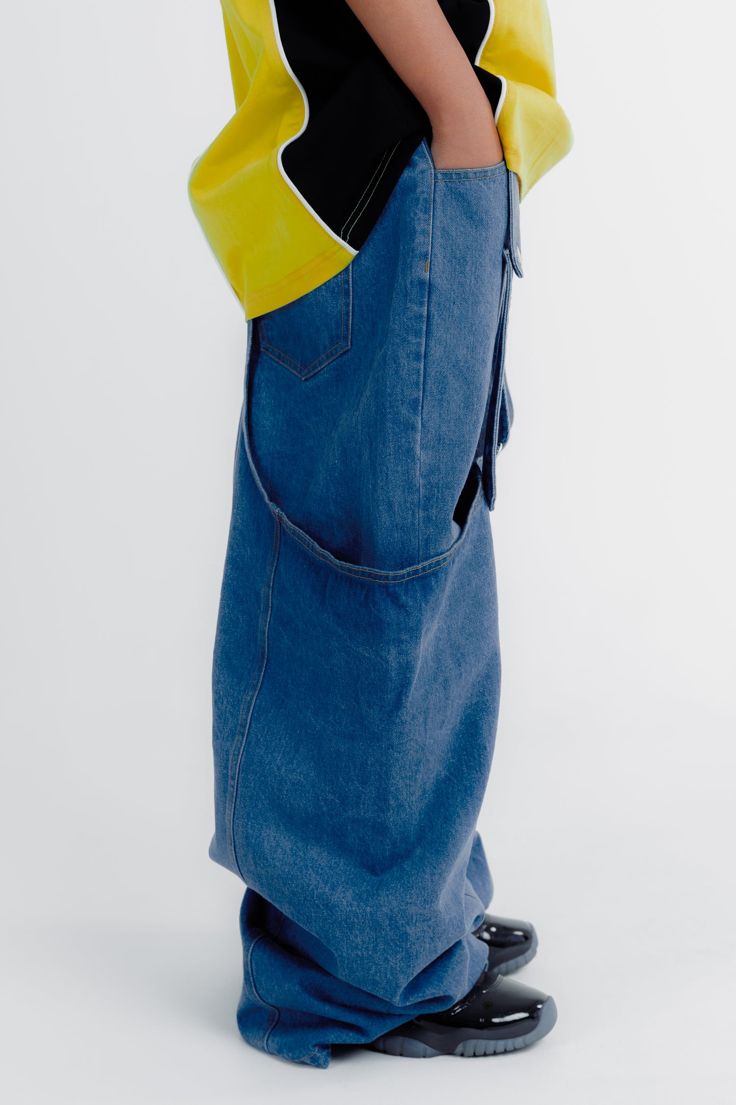 SEEKER OF DARKNESS DENIM (blue)